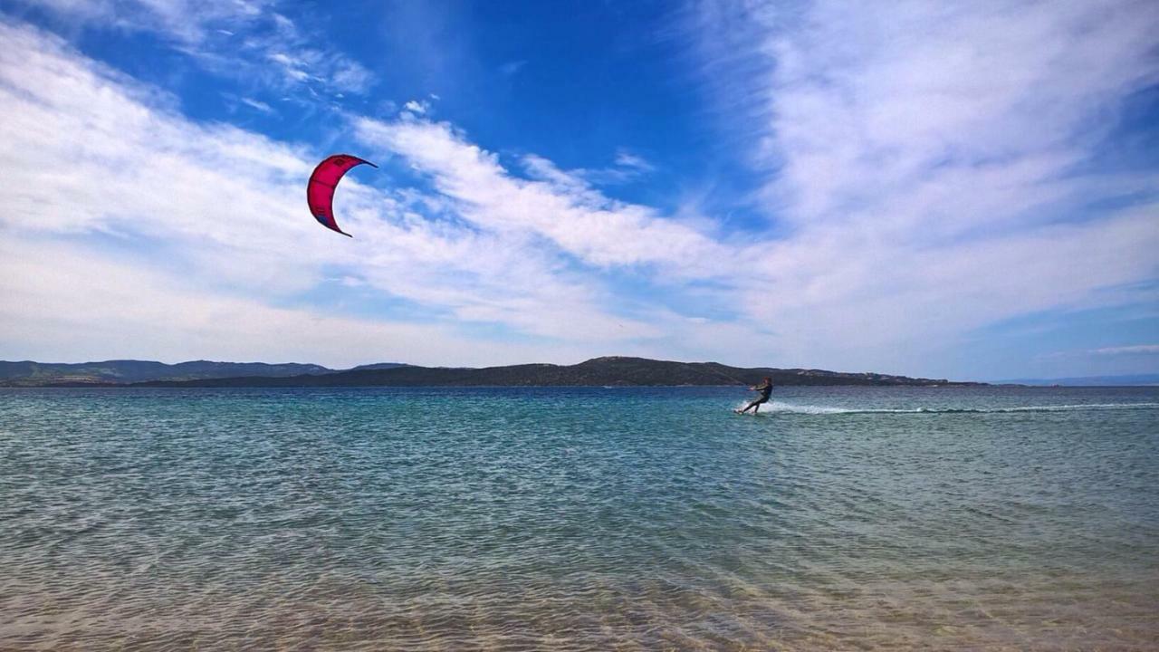 Casa Duminicheddha, Mare E Relax In Gallura Bassacutena Екстериор снимка